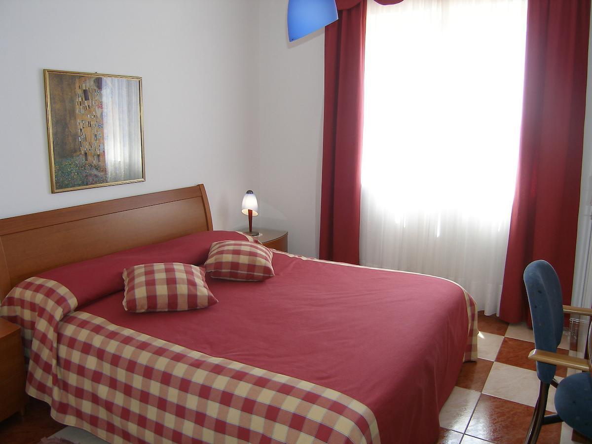 Amazing Apartment In Rovinj With Wifi Cameră foto